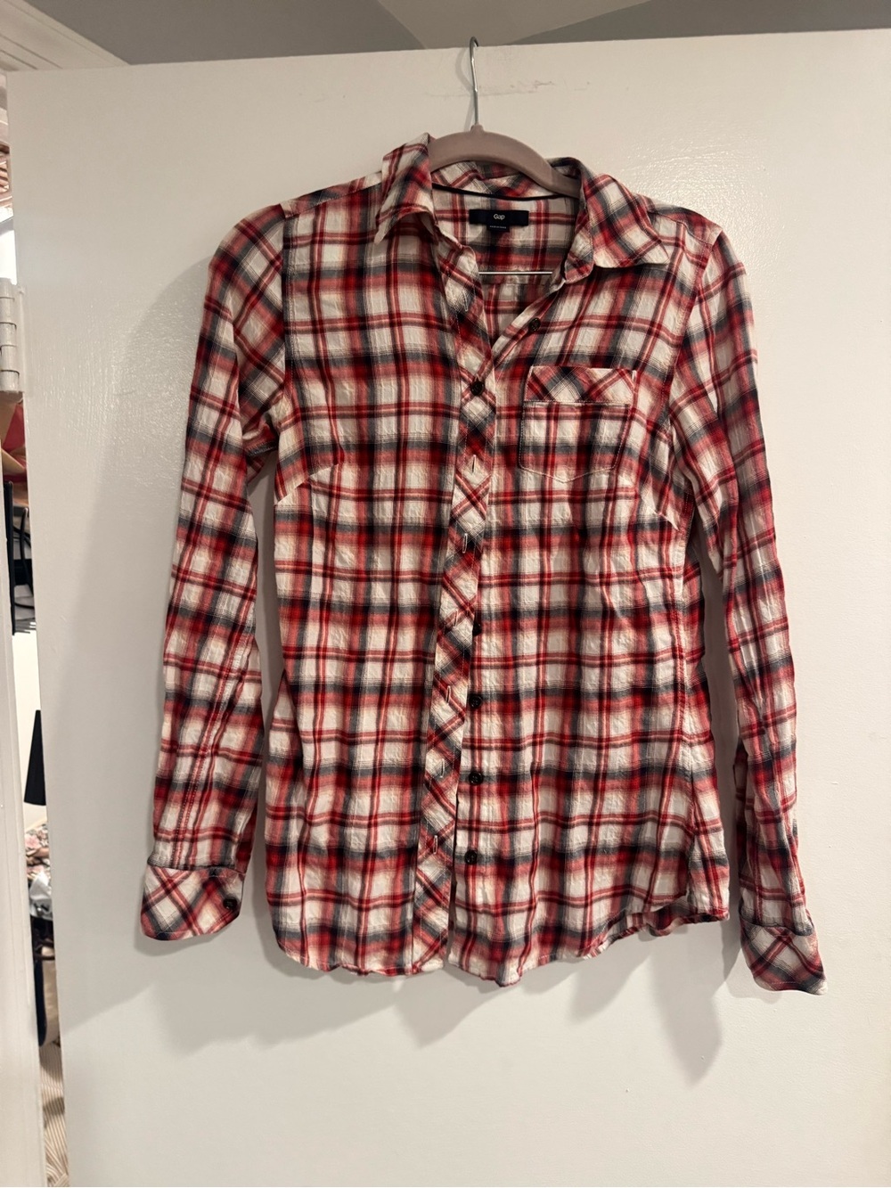 Gap Red Gray White Plaid Button-Up Shirt Women's XS Long Sleeve Flannel Casual